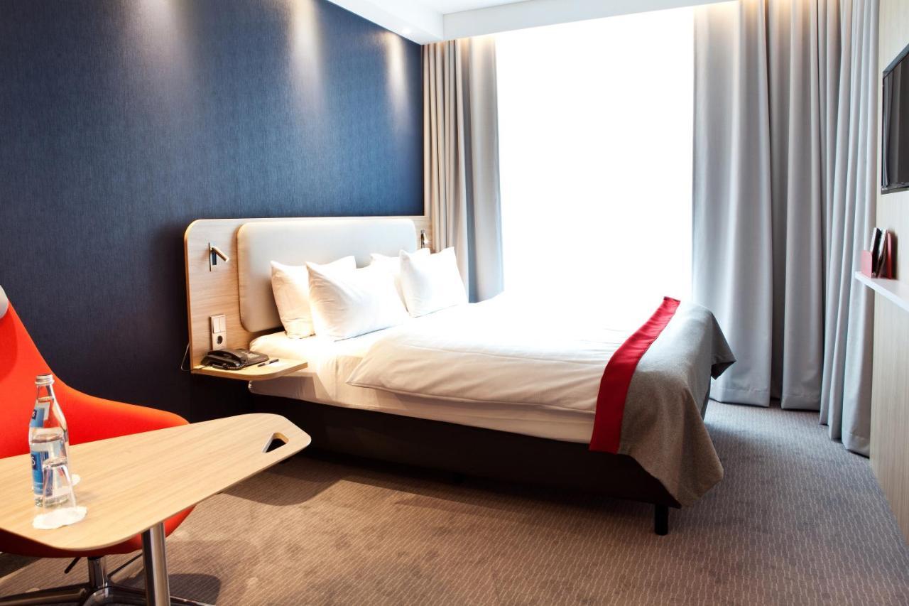 Holiday Inn Express Frankfurt Airport - Raunheim By Ihg Exterior foto