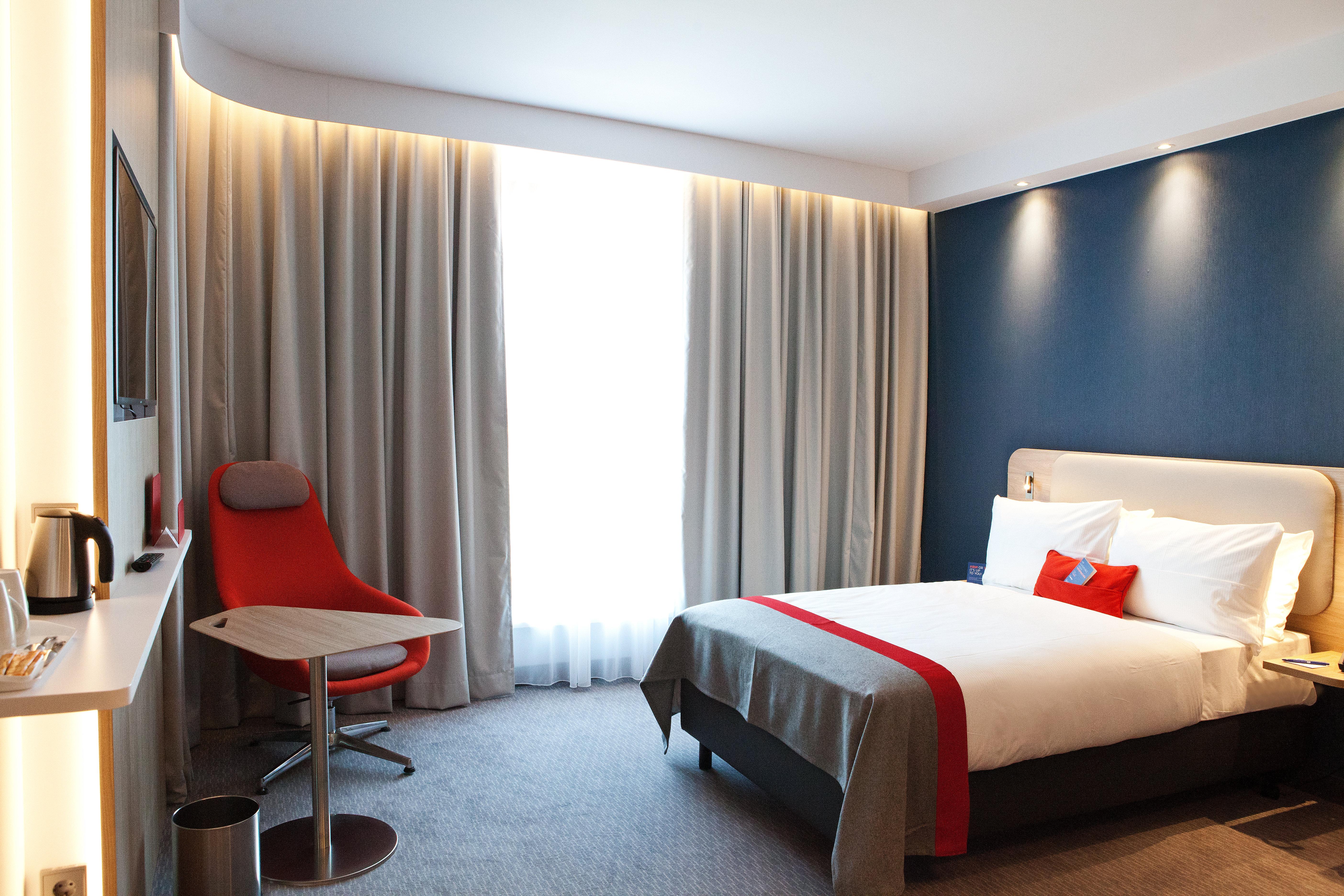 Holiday Inn Express Frankfurt Airport - Raunheim By Ihg Exterior foto