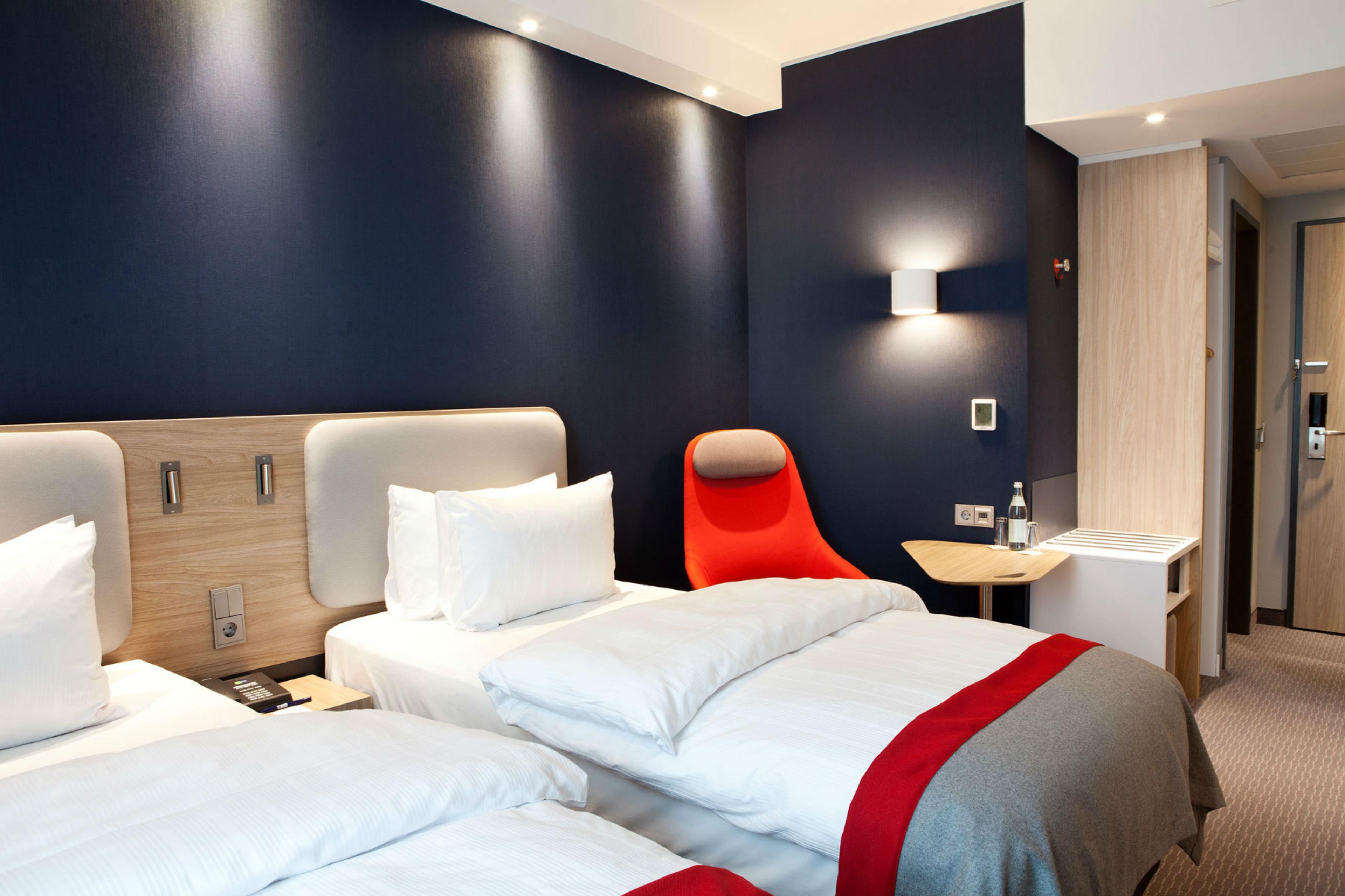 Holiday Inn Express Frankfurt Airport - Raunheim By Ihg Exterior foto